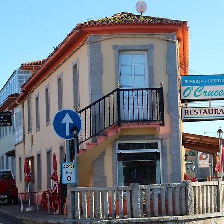O Cruceiro Hotell Puentedeume Eksteriør bilde