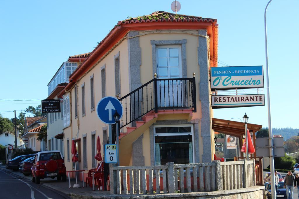 O Cruceiro Hotell Puentedeume Eksteriør bilde