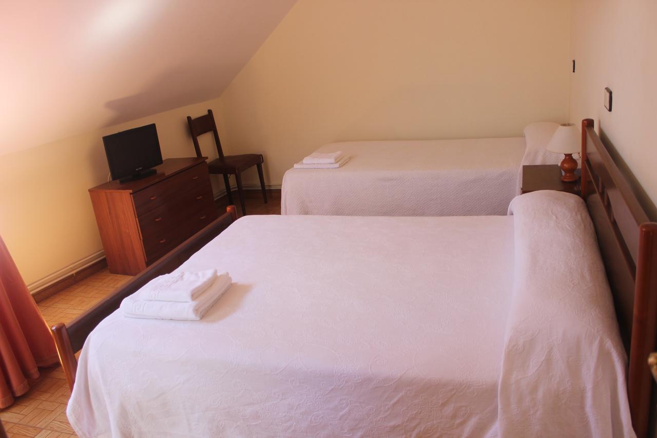 O Cruceiro Hotell Puentedeume Eksteriør bilde